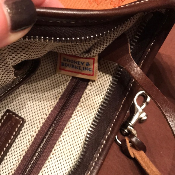 Dooney & Bourke Purse - Picture 4 of 6